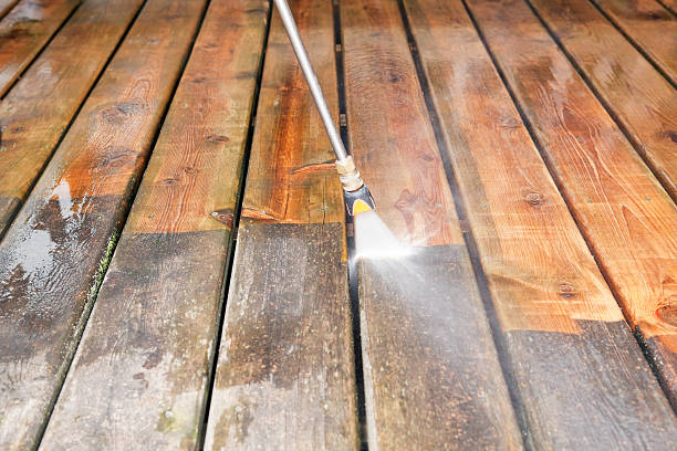 Why Choose Our Certified Pressure Washing Experts for Your Project Needs in Greens Farms, CT?